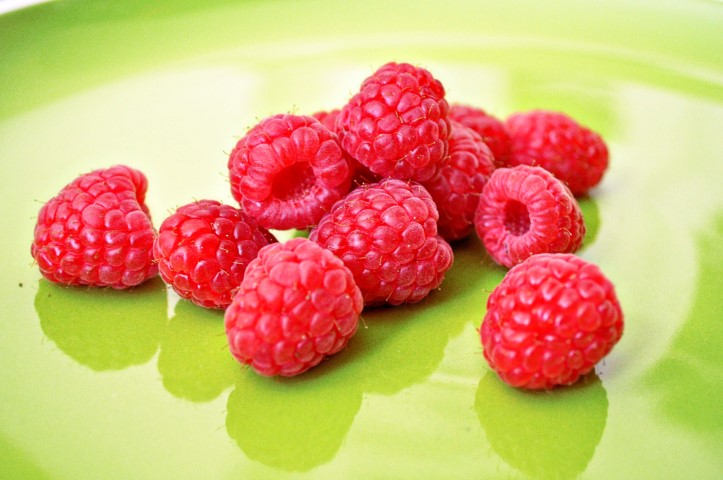 Малиновите Кетони (Pure Raspberry Ketone) са един натурален продукт, който е изключително ефективен за отслабване и детоксификация на супер цена