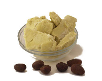 Cocoa Butter Cream от Cococare изглажда бръчките, подходящ при стрии и напукана кожа