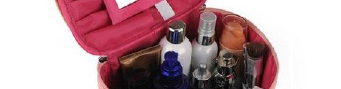 Задължителните козметични продукти за лятната отпуска