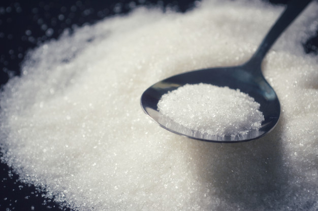 Захарта е опасна за здравето - употребата ѝ в големи количества води до развитие на сериозни болести като захарен диабет и затлъстяване