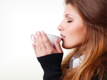 По време на лечението на настинката трябва да се пият, много топли течности.