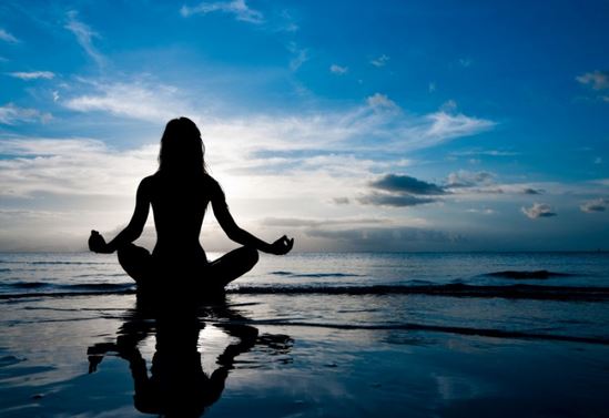 Позата лотос е подходяща за йога-медитация. 