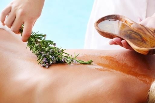 Растителни масла са много подходящи за масаж. 