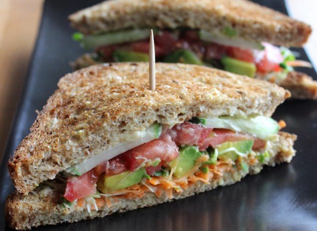 Обяд в кутия за офиса: рецепта №2: Вегетариански сандвич