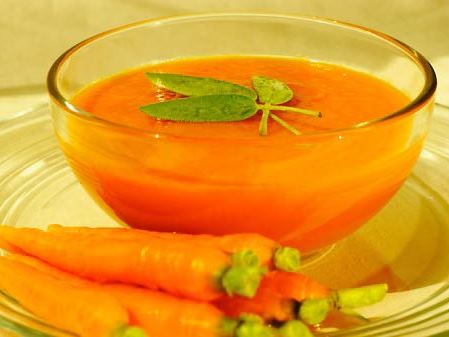 Крем супа от моркови и лук с лимонов вкус за разтоварващ ден