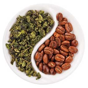 Зеленият чай и кафето съдържат много антиоксиданти. 