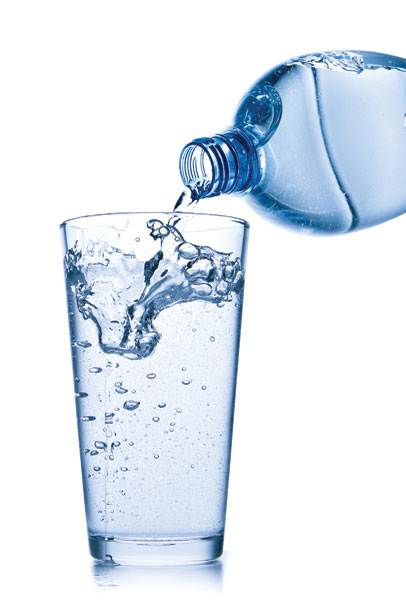 Водата е най-важна за поддържане на добро здраве и тегло. 