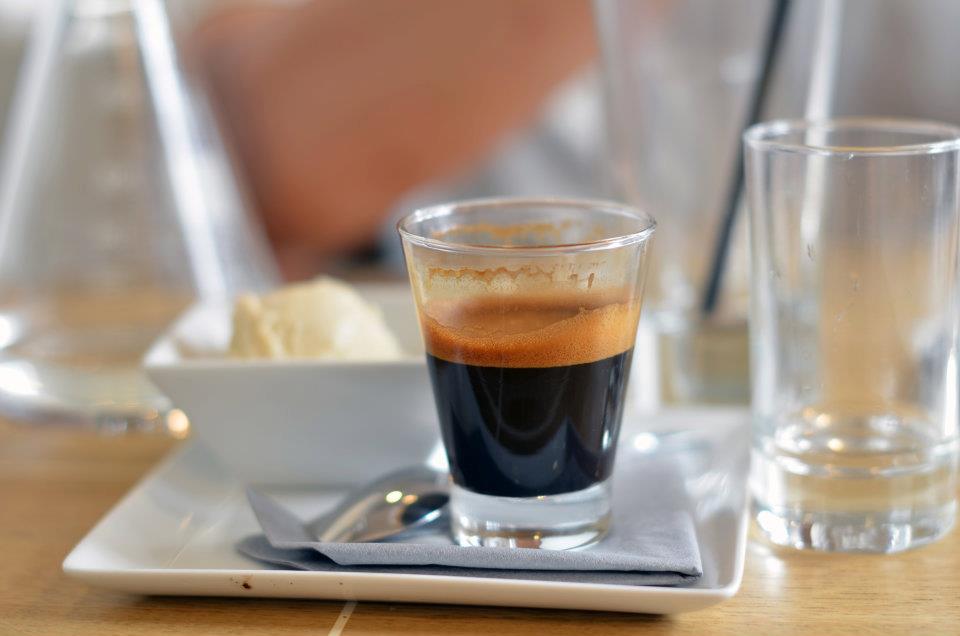 Pepe Intenso caffe 10 бр Кафе капсули на изумителна цена е с наситен вкус и силен аромат